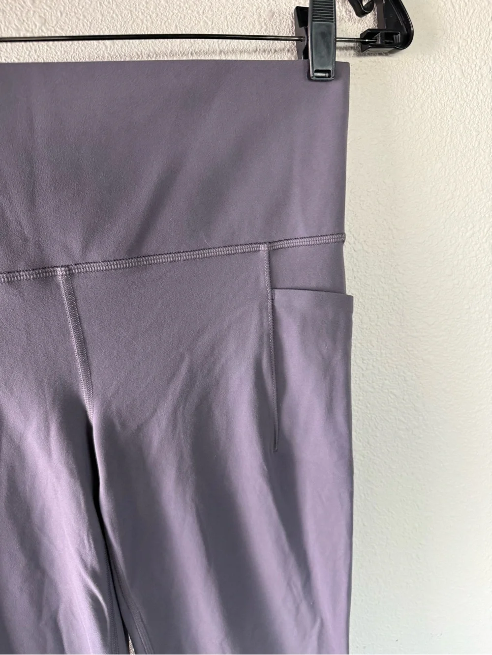 Athleta Salutation Stash Pocket Flare Pant Dusk Violet Casual Women’s Medium P